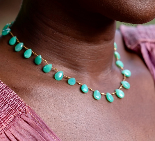 Amalia Ali'i Necklace Chrysoprase and Gold Ali’i-30