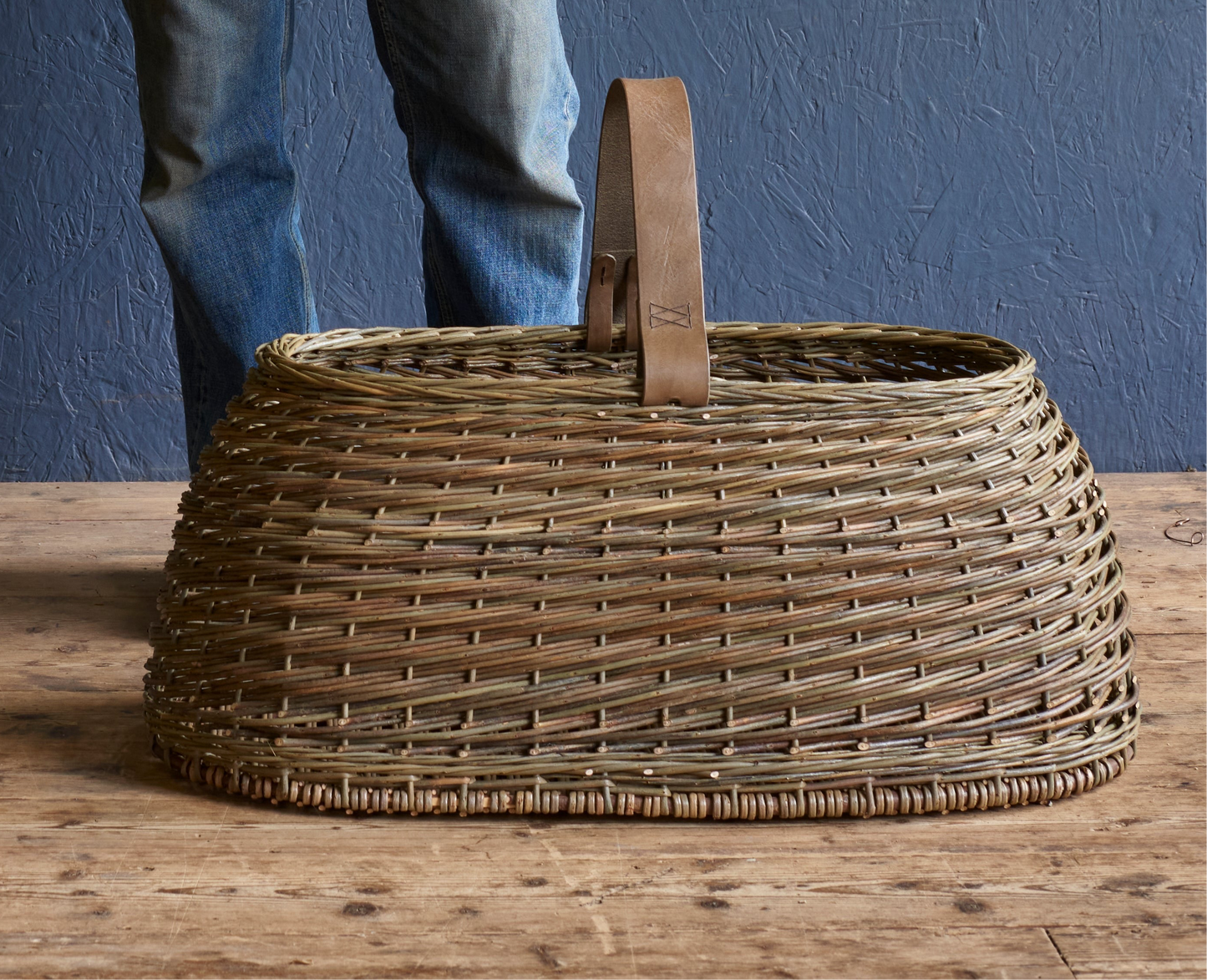 Studio AMOS - Arm Basket