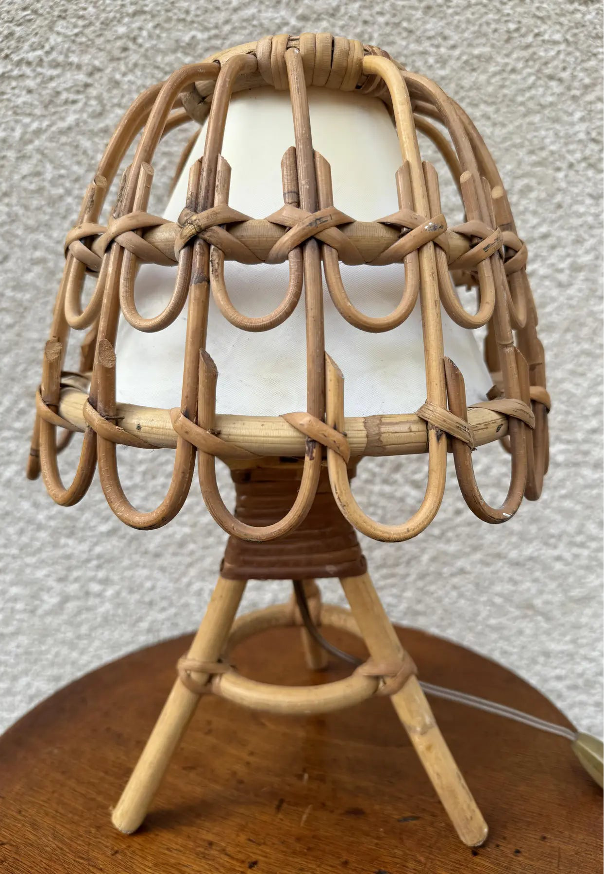 Italian Design 900 Pair of Midcentury Table Rattan & Wicker Lamps
