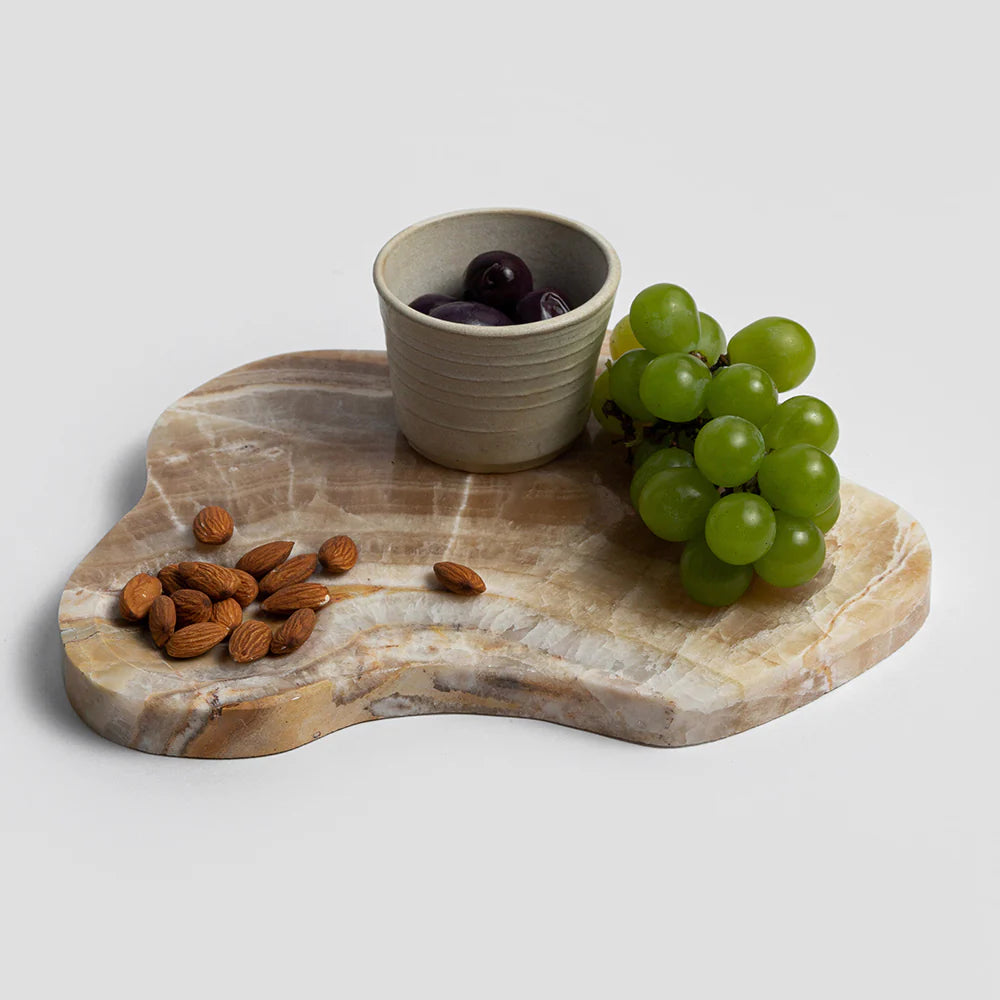 DAR Proyectos-Gemstone Serving Tray Honey Onyx